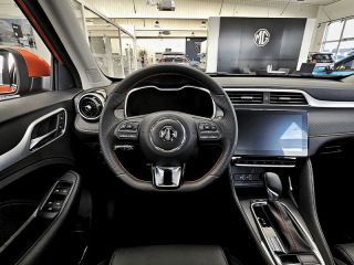 MG ZS Elegance - Lenner Motors