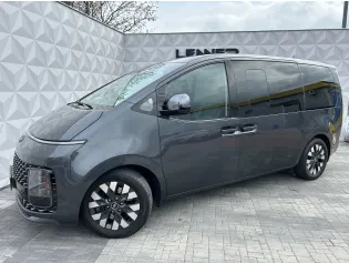 Staria 2.2 CRDi 4x4 7míst AT LUXURY 