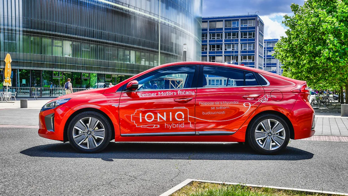 Hyundai Ioniq - Lenner Motors