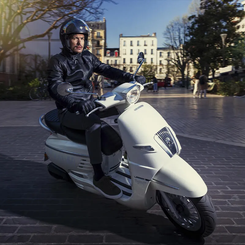 Peugeot Django - Lenner Motors