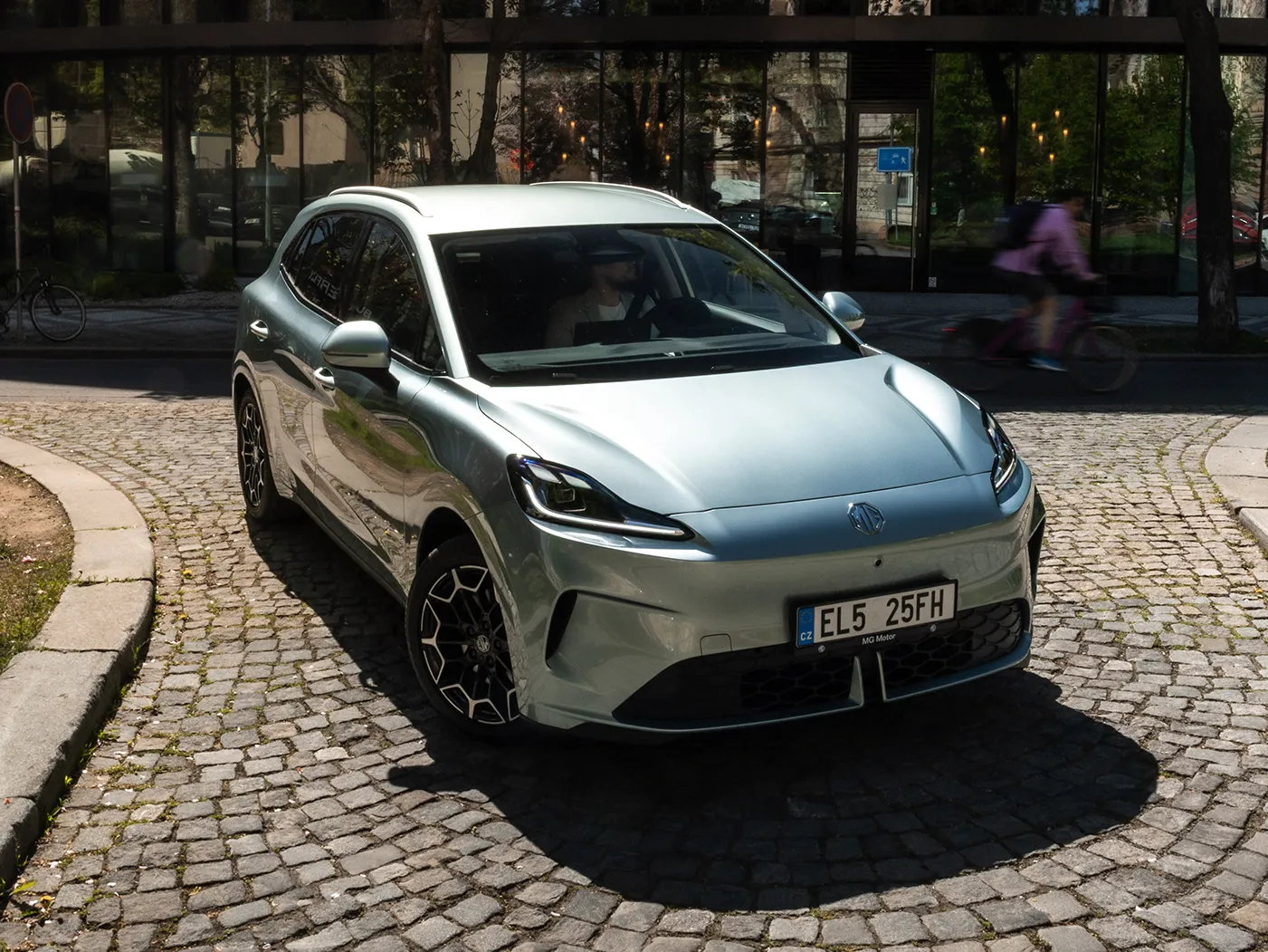 MG4 EV Urban - Lenner Motors