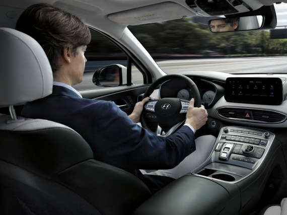 Hyundai Santa FE - Lenner Motors