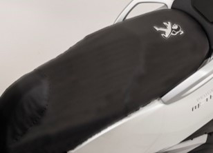 Kryt sedla skútr Peugeot Metropolis