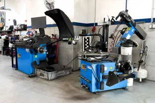 Pneuservis - autorizovaný servis - Lenner Motors