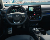 Hyundai IONIQ Electric - interiér
