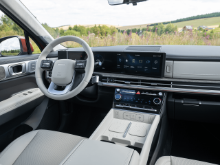 SANTA FE PHEV 5 míst - Lenner Motors