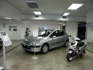 Peugeot slaví v Česku 30 let - Lenner Motors
