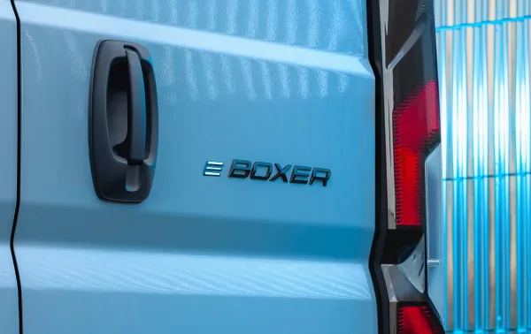 nový peugeot boxer- lenner motors