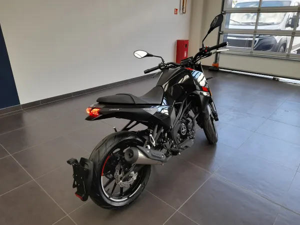 Peugeot PM-01- Lenner Motors