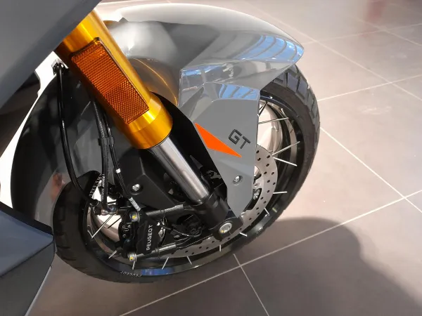 Peugeot xp400- Lenner Motors