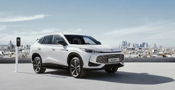 Nové MG HS PHEV - Lenner Motors