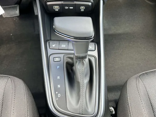 Hyundai BAYON - Lenner Motors