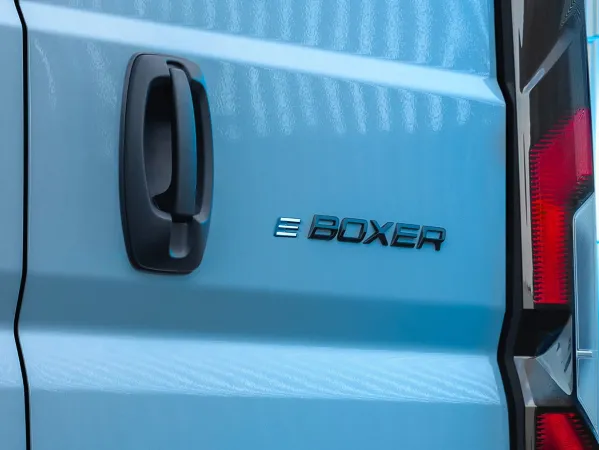 nový peugeot boxer- lenner motors