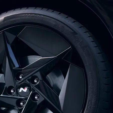 Hyundai IONIQ 3 - Lenner Motors