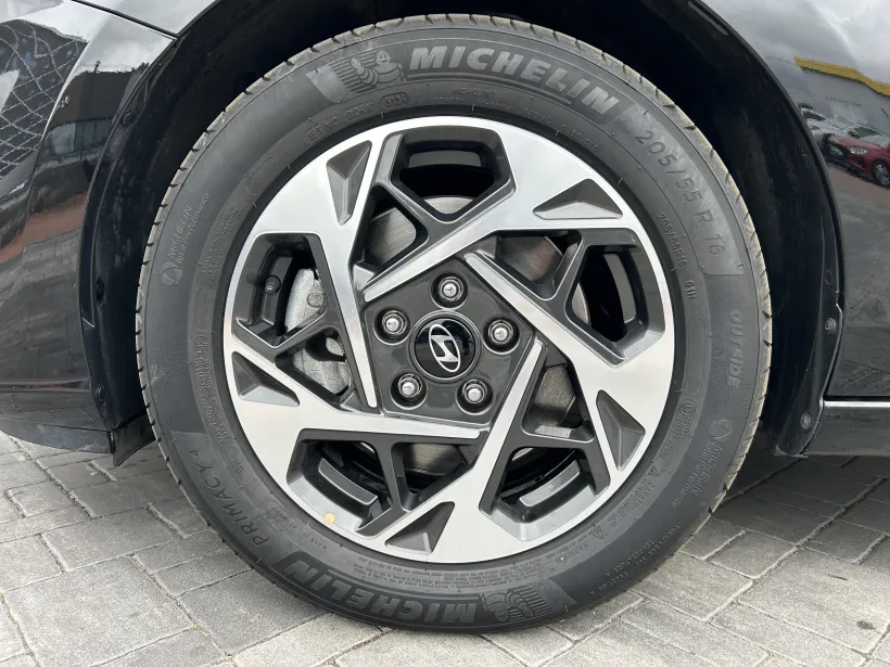 Hyundai i30 WG 1.5i GO Czech!