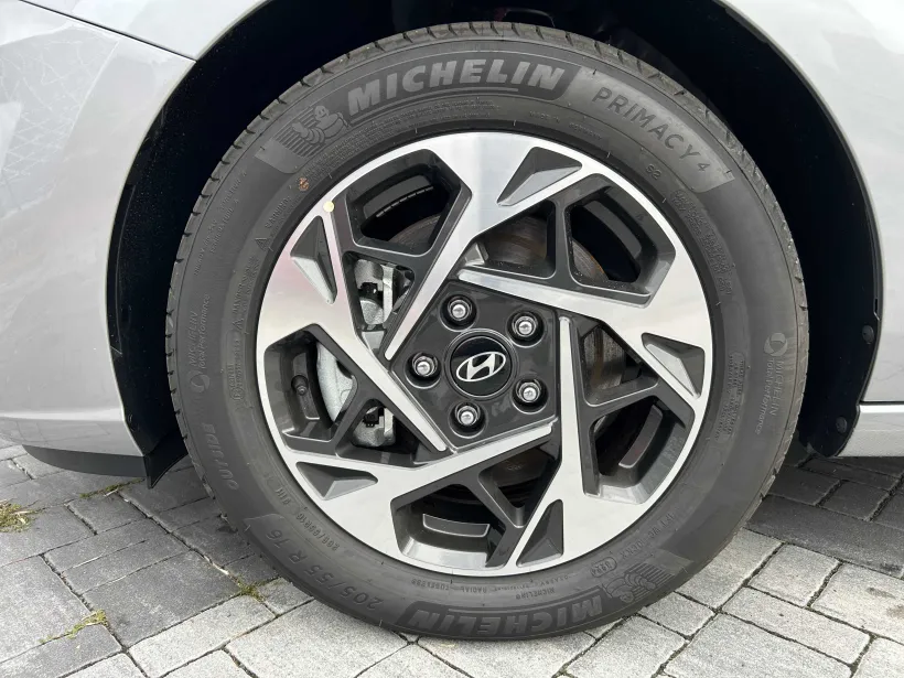 Hyundai i30 WG 1.5i COMFORT 16" ALU