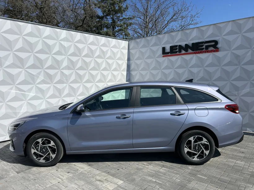 Hyundai i30 WG 1.5i GO Czech!