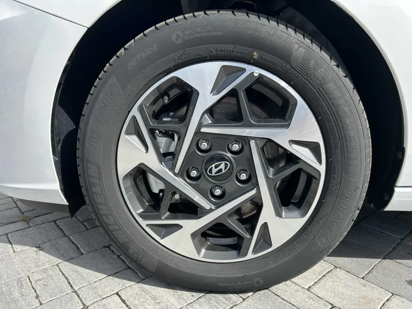 Hyundai i30 WG 1.5i COMFORT 16" ALU