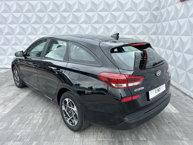 Hyundai i30 WG 1.5i GO Czech!