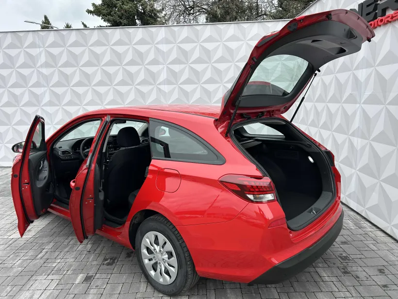 Hyundai i30 WG 1.5i COMFORT 16" ALU