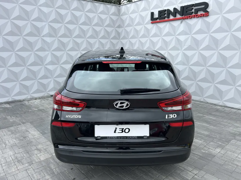 Hyundai i30 WG 1.5i GO Czech!