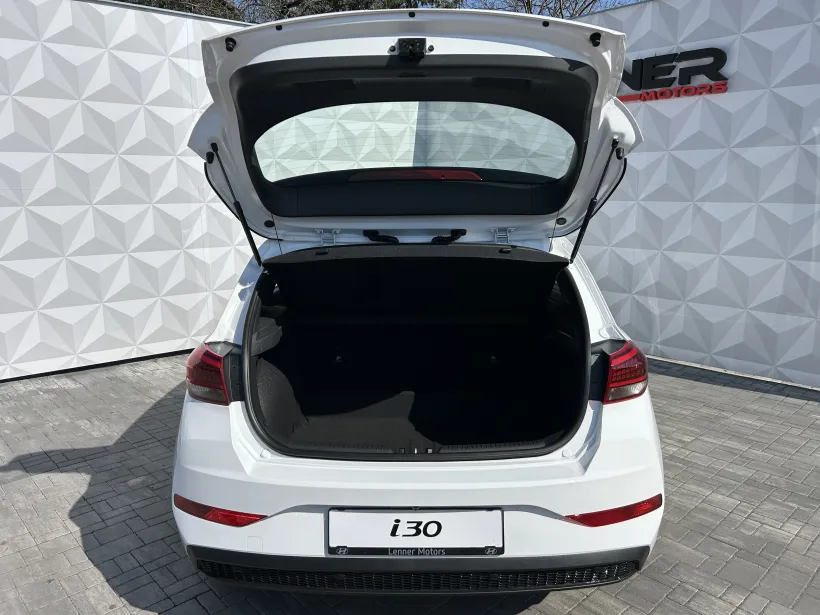 Hyundai i30 HB 1.5i COMFORT 16" ALU