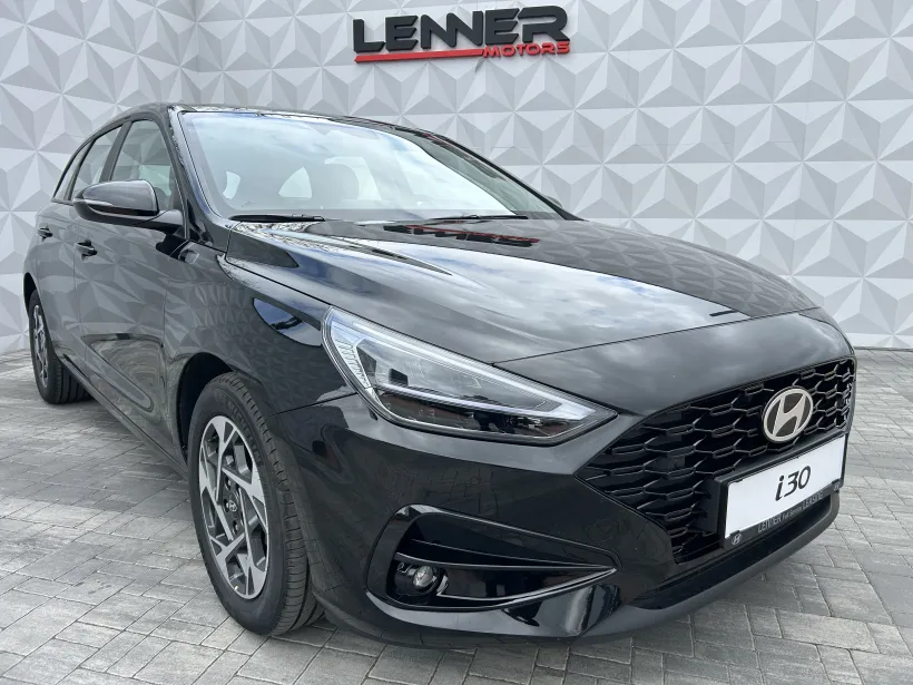 Hyundai i30 WG 1.5i GO Czech!