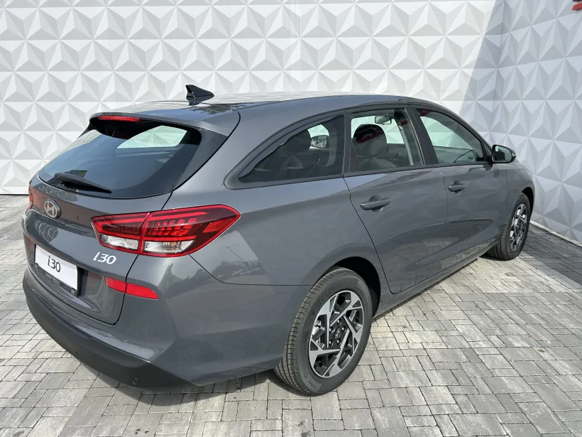 Hyundai i30 WG 1.5i COMFORT 16" ALU