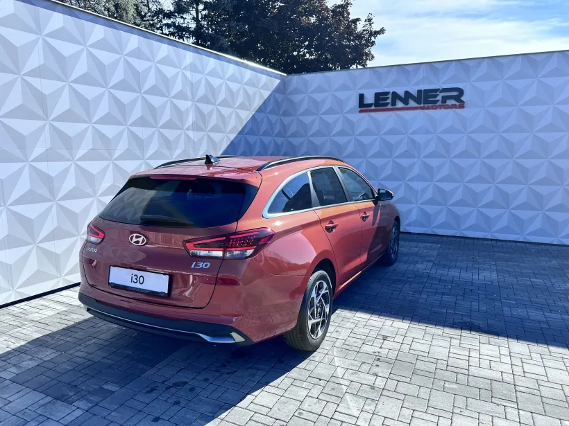 Hyundai i30 WG 1.6 T-GDi DCT STYLE SAFETY