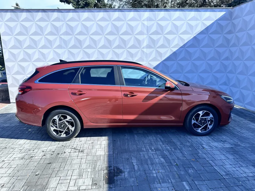 Hyundai i30 WG 1.6 T-GDi DCT STYLE SAFETY