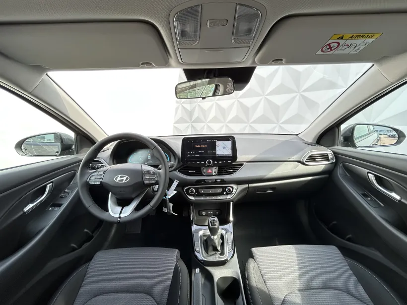 Hyundai i30 WG 1.5i GO Czech!