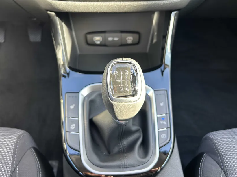 Hyundai i30 WG 1.5i GO Czech!