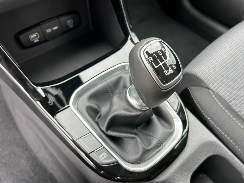 Hyundai i30 WG 1.5i COMFORT 16" ALU