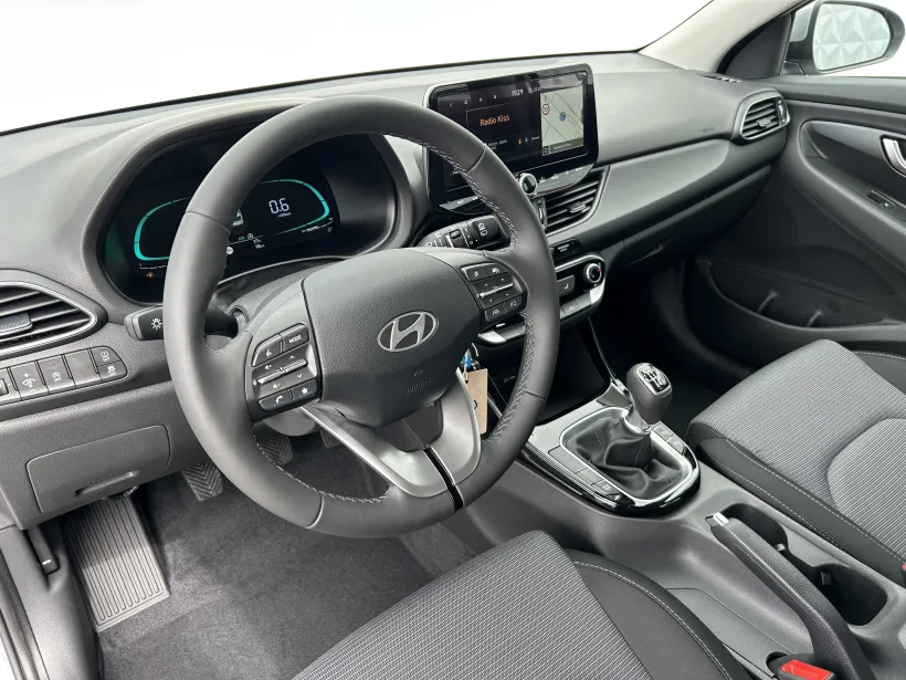 Hyundai i30 WG 1.5i COMFORT 16" ALU