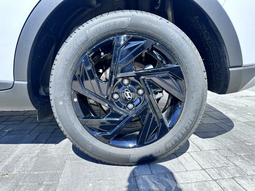 Hyundai BAYON 1.0 T-GDi GO Plus!