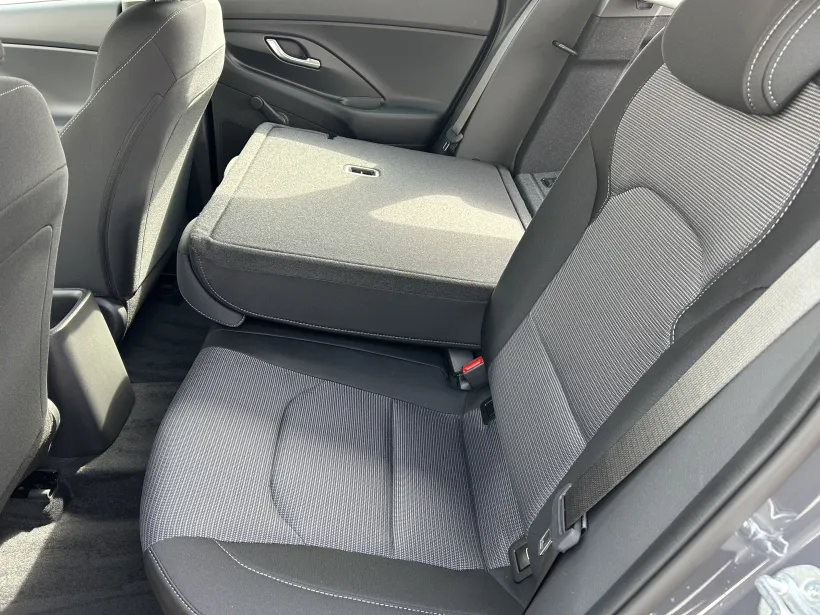 Hyundai i30 WG 1.5i COMFORT 16" ALU