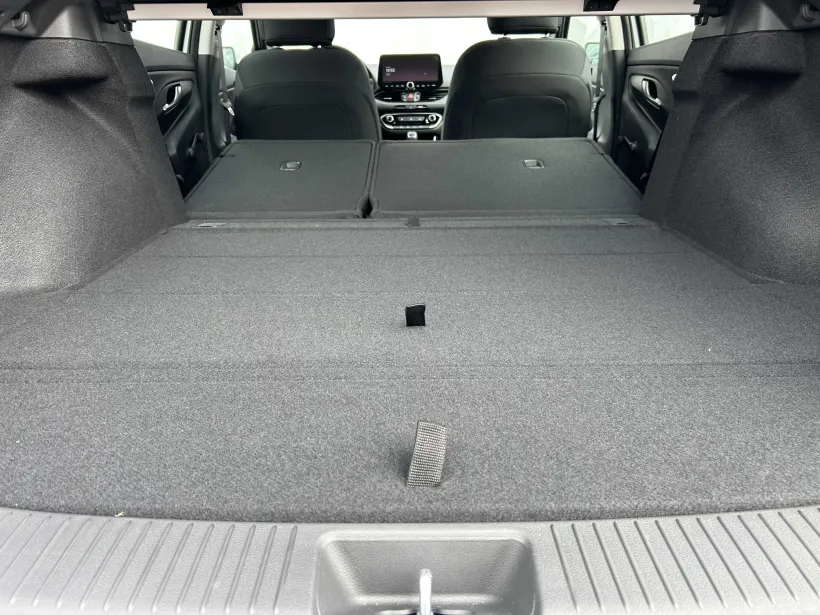 Hyundai i30 WG 1.5i COMFORT 16" ALU