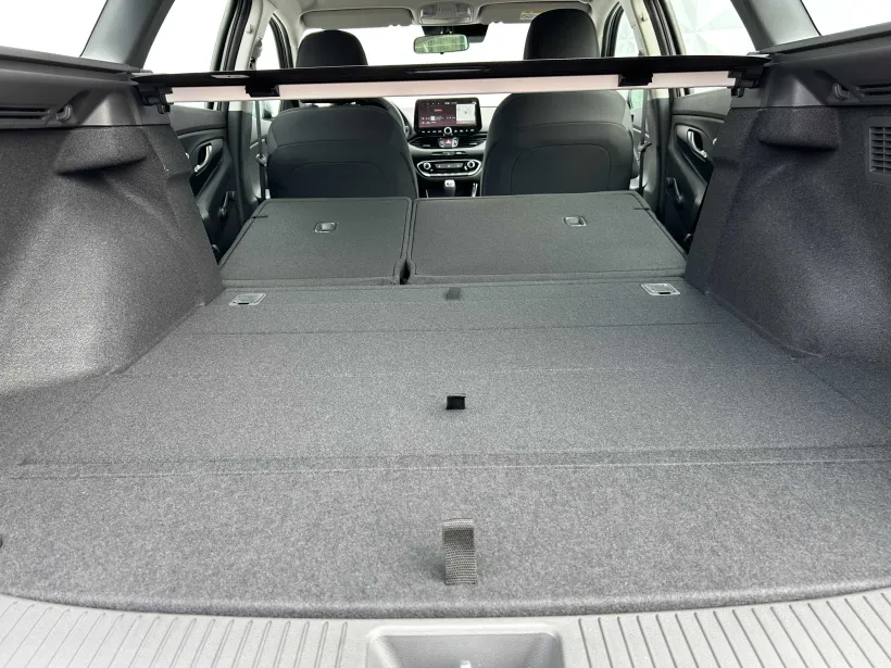 Hyundai i30 WG 1.5i COMFORT 16" ALU