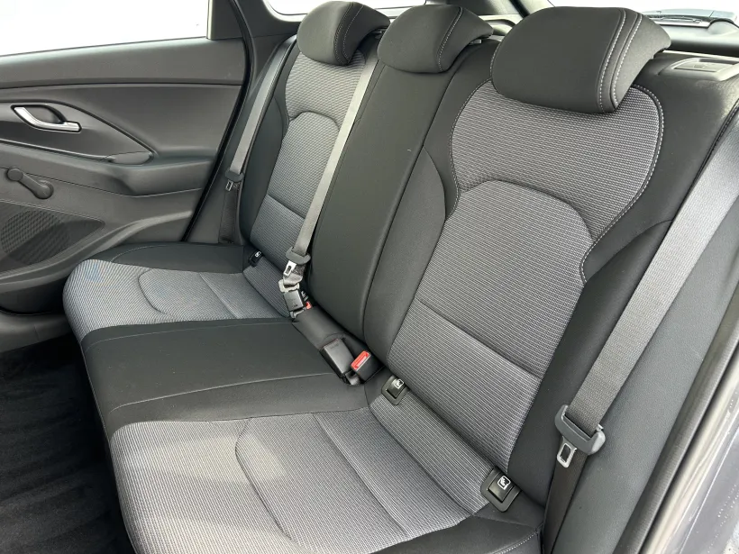 Hyundai i30 WG 1.5i COMFORT 16" ALU