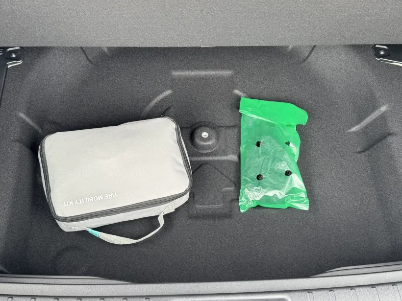 Hyundai KONA 1.6 GDi HEV STYLE PR Mirage Green Solid