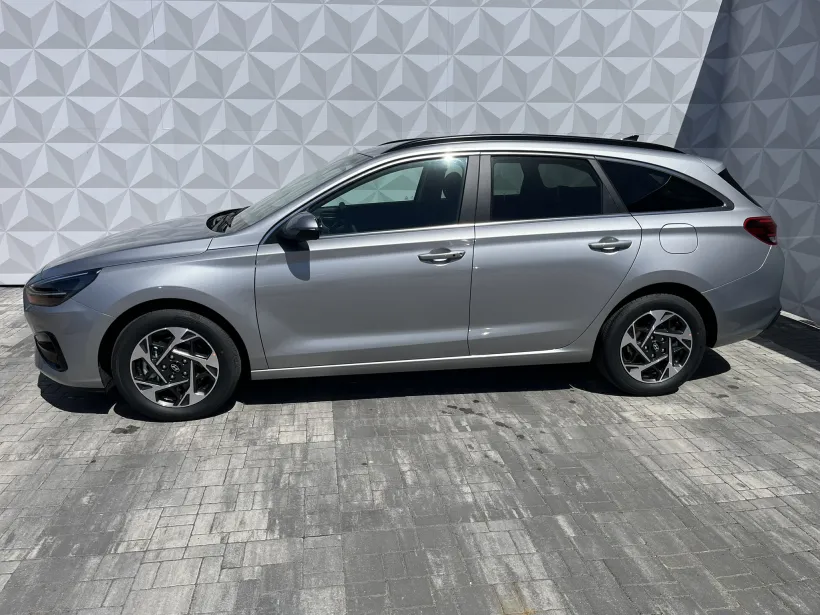 Hyundai i30 WG 1.6 T-GDi DCT STYLE SAFETY