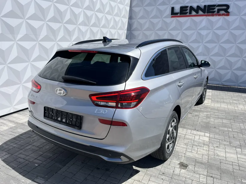 Hyundai i30 WG 1.6 T-GDi DCT STYLE SAFETY