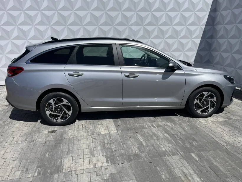 Hyundai i30 WG 1.6 T-GDi DCT STYLE SAFETY