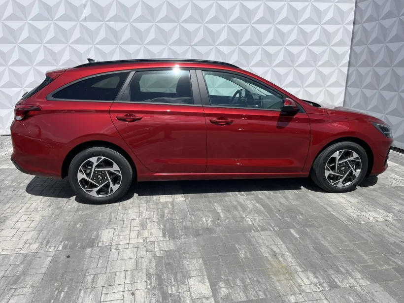 Hyundai i30 1.6 DCT GO Czech kombi