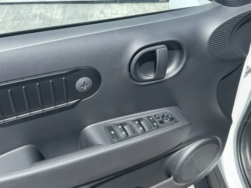 Hyundai INSTER 4S ECO SMART RANGE
