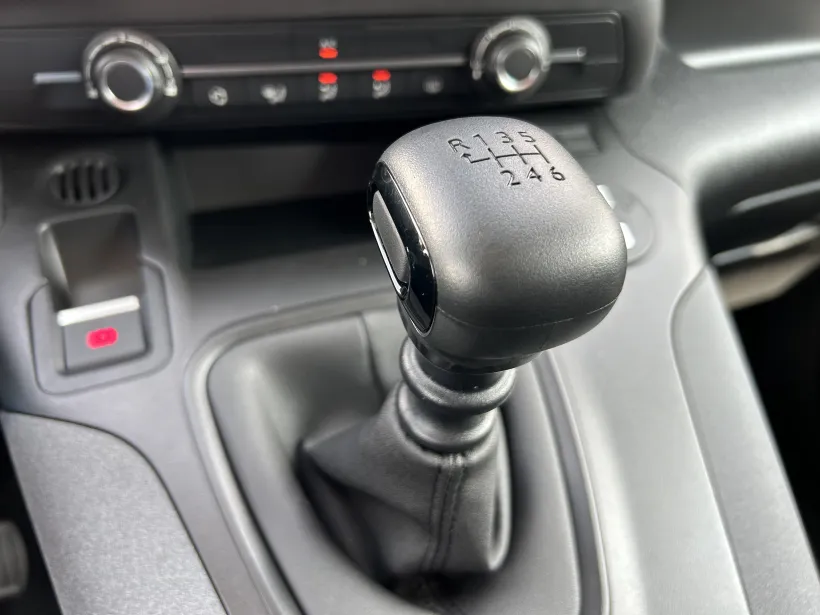 PEUGEOT RIFTER ALLURE PureTech 110 S&S MAN6
