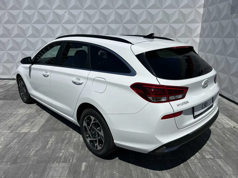 Hyundai i30 WG 1.6 T-GDi DCT STYLE SAFETY