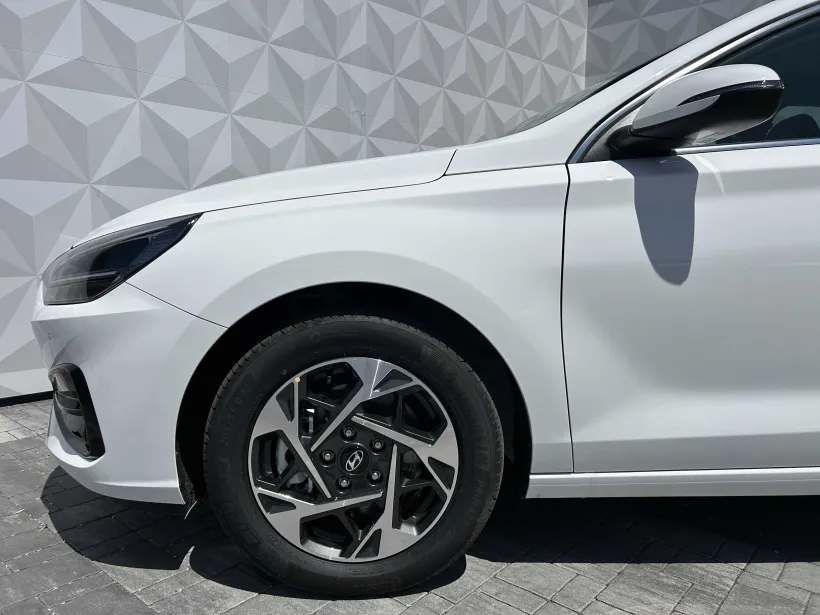 Hyundai i30 WG 1.6 T-GDi DCT STYLE SAFETY