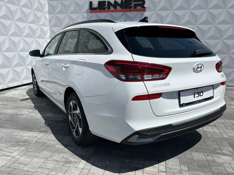 Hyundai i30 WG 1.6 T-GDi DCT STYLE SAFETY