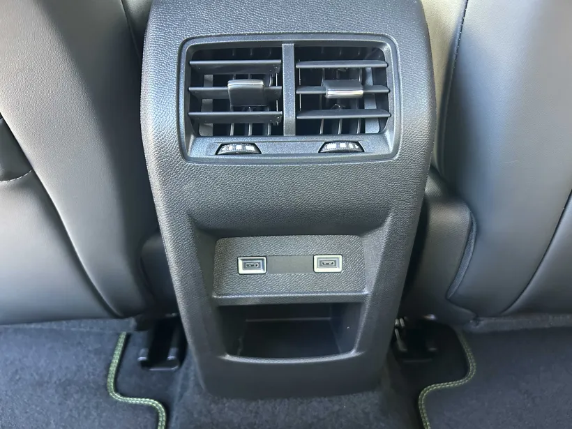 Peugeot 408 GT Plug-in HYBRID 225 e-EAT8